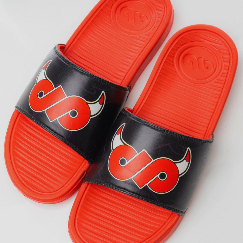 Jual Sandal Sneakers Soleful Red Horn Slides Black Red Original Red Horn - hoopspoint.com